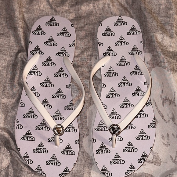 GUESS SIGNATURE LOGO FLIP FLOPS WOMENS WHITE FLUP FLOPS - Picture 2 of 10